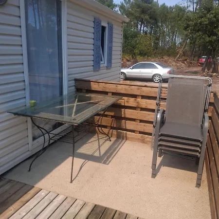 Mobil-home Campagne אתר קמפינג