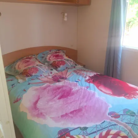 Mobil-home Campagne אתר קמפינג אבנסן
